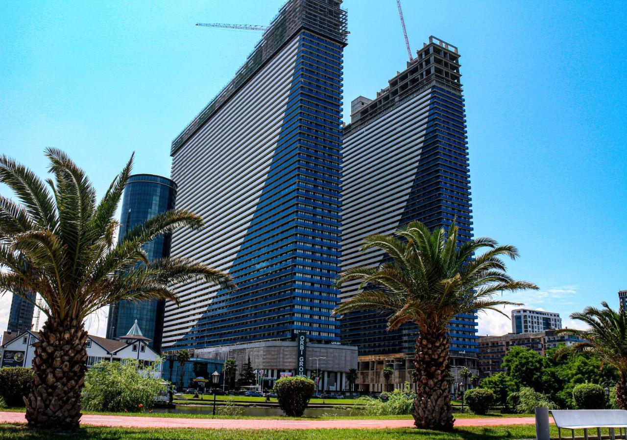 Orbi Batumi City Beach View Hotel מראה חיצוני תמונה