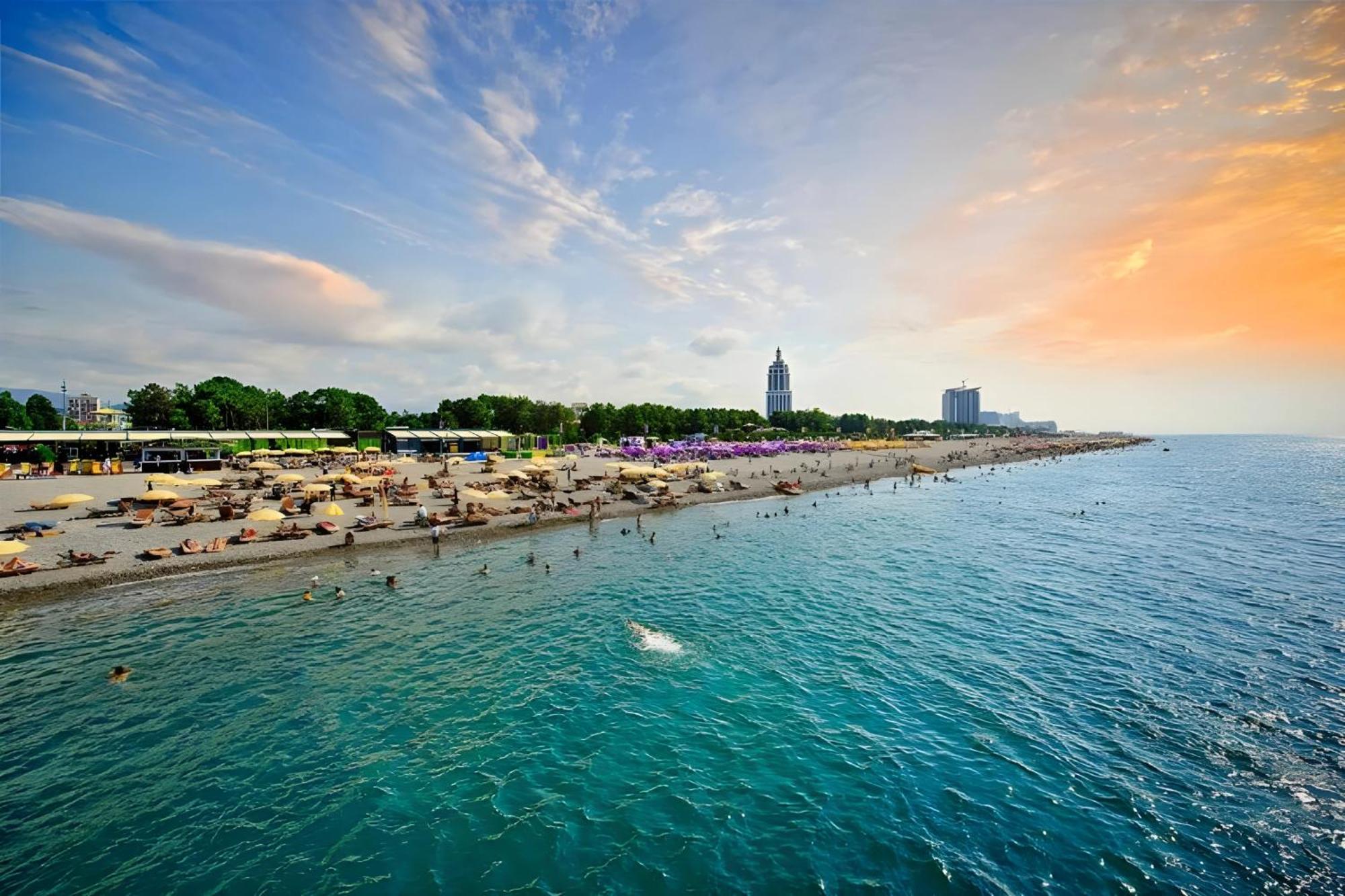 Orbi Batumi City Beach View Hotel מראה חיצוני תמונה