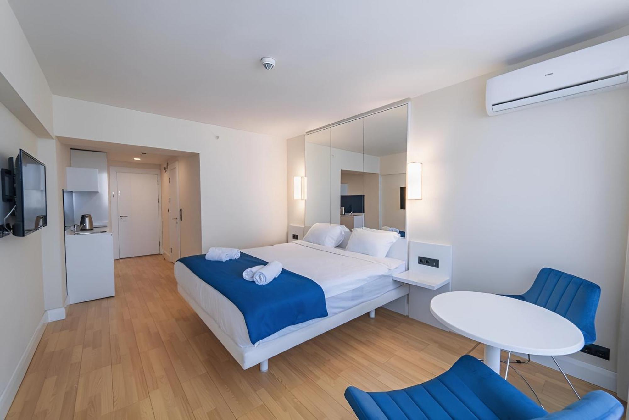 Orbi Batumi City Beach View Hotel מראה חיצוני תמונה