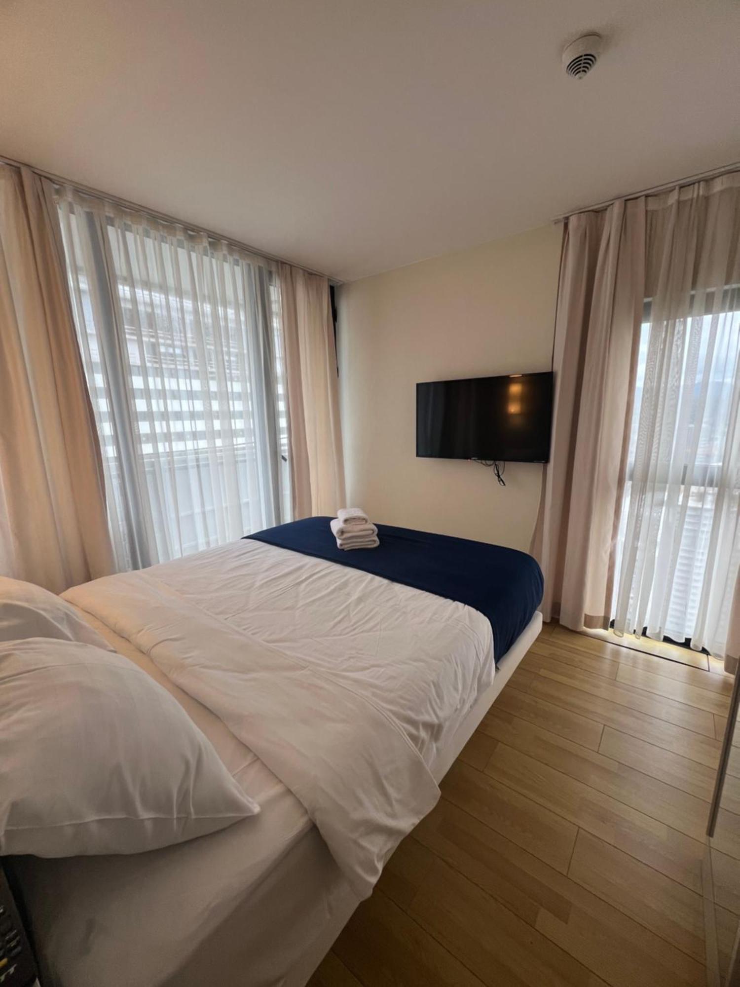 Orbi Batumi City Beach View Hotel מראה חיצוני תמונה