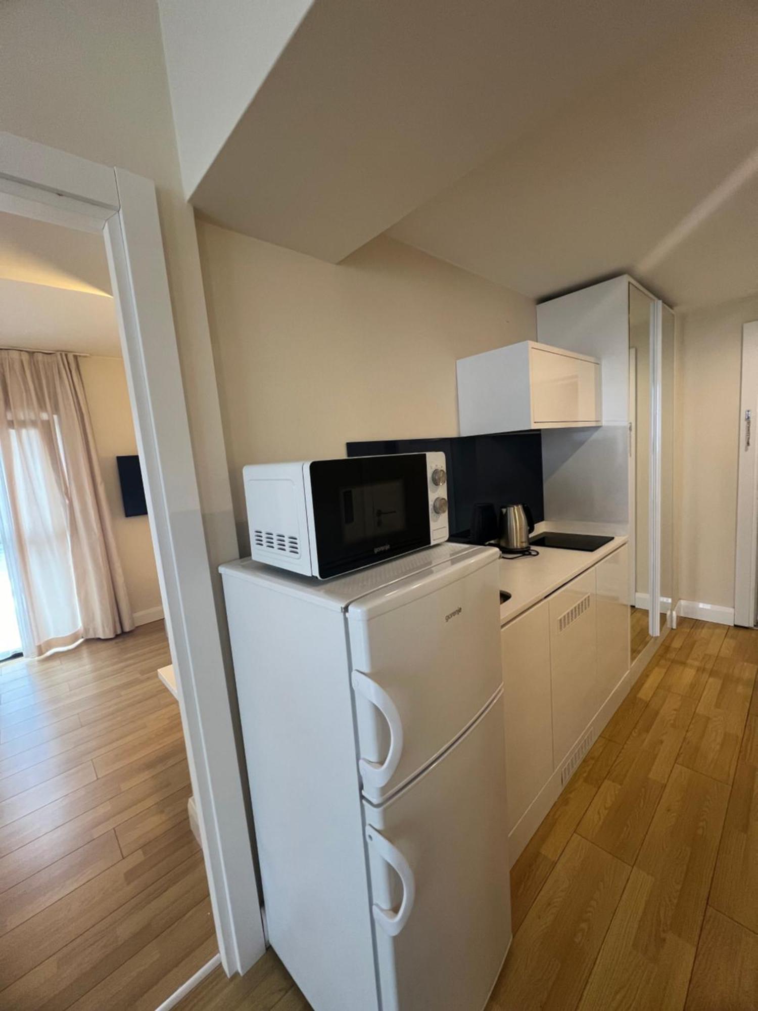 Orbi Batumi City Beach View Hotel מראה חיצוני תמונה