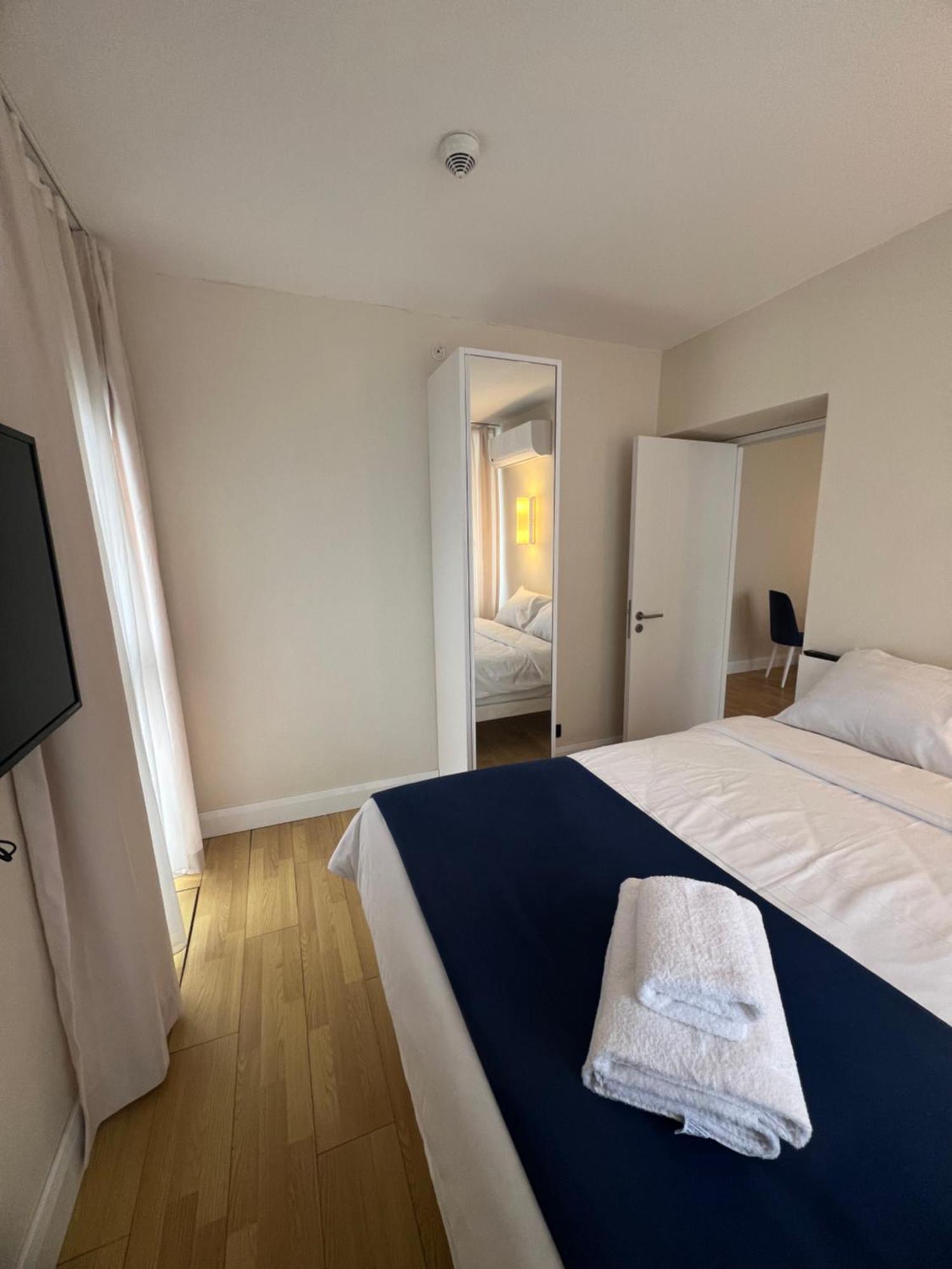 Orbi Batumi City Beach View Hotel מראה חיצוני תמונה