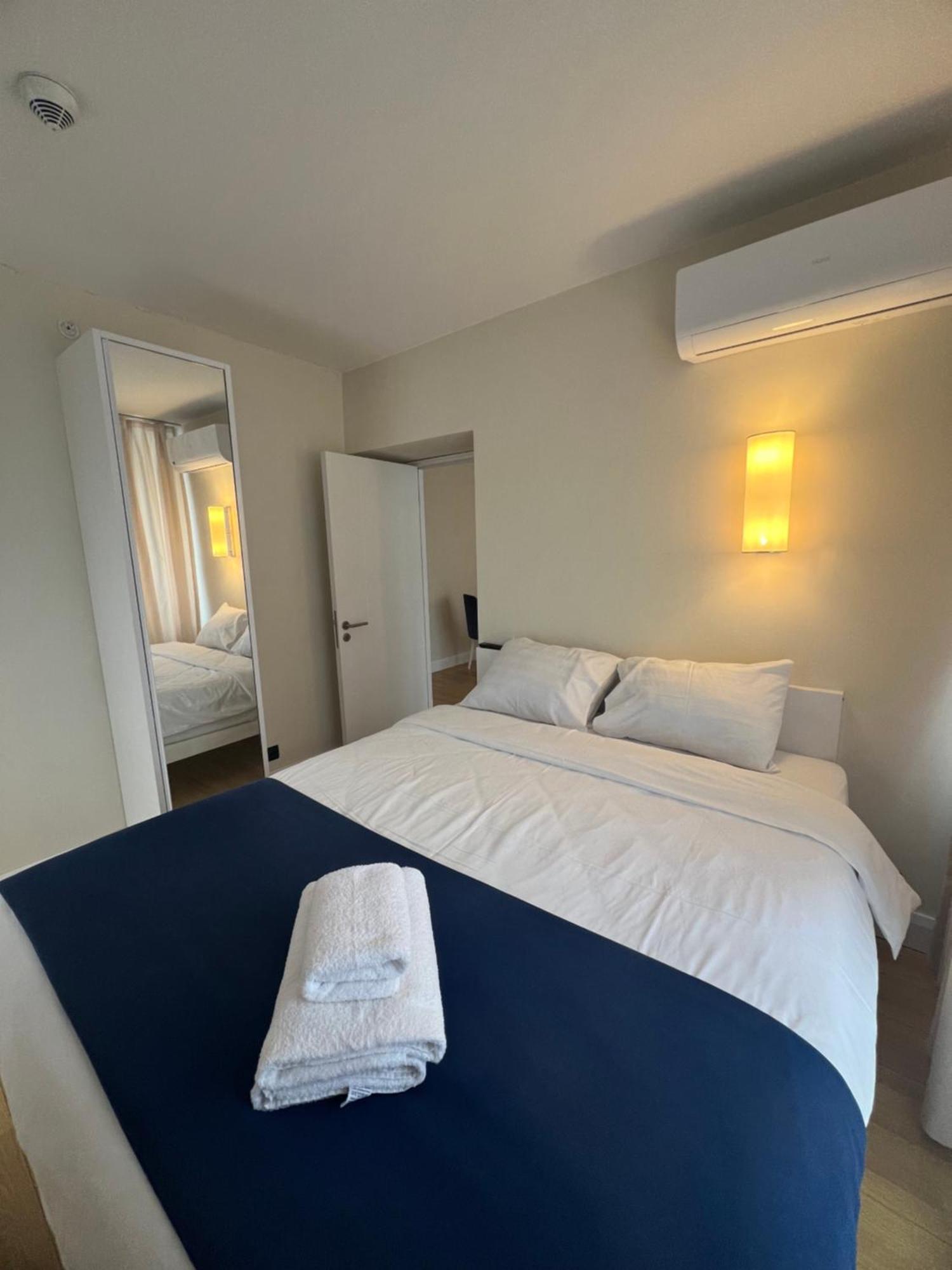 Orbi Batumi City Beach View Hotel מראה חיצוני תמונה